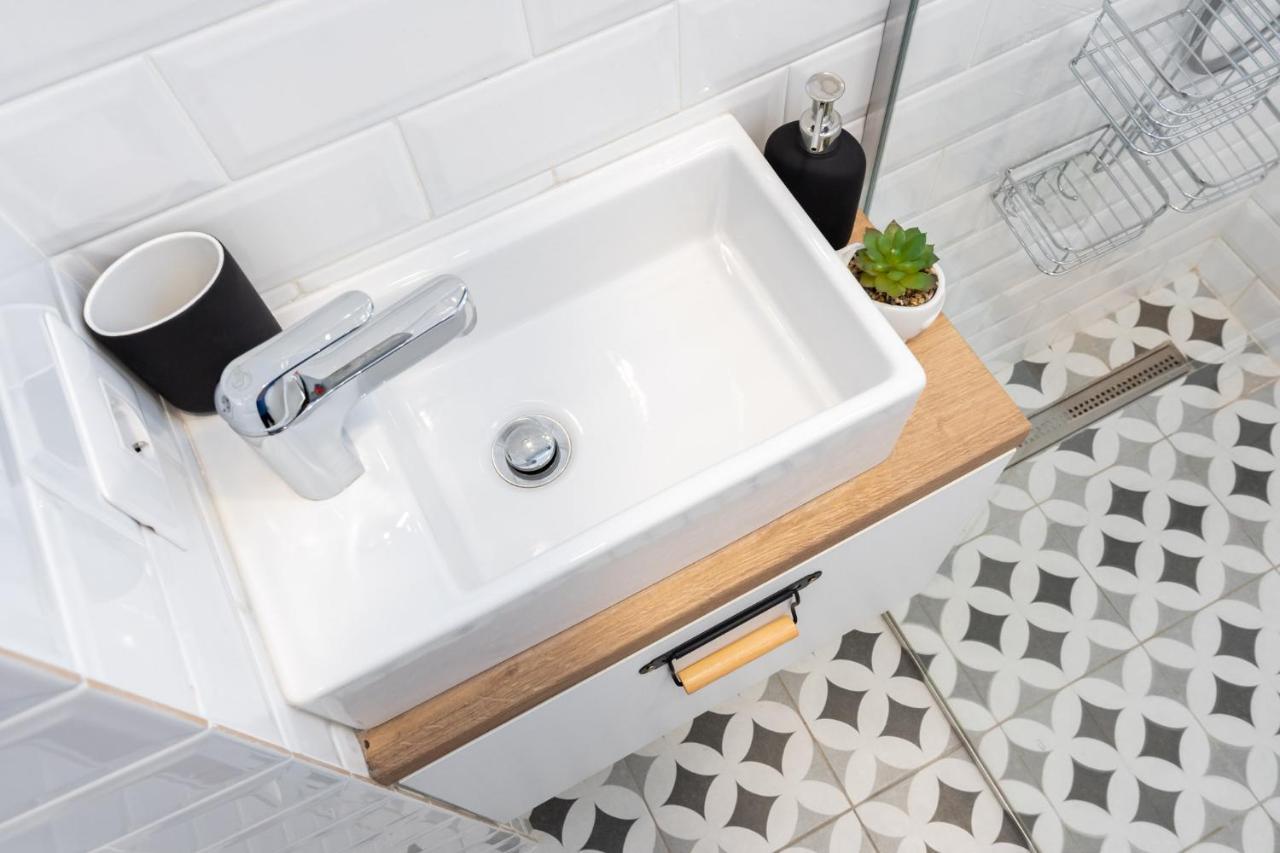בוקרשט Spacious 2 Bdr Flat In The Old Town מראה חיצוני תמונה